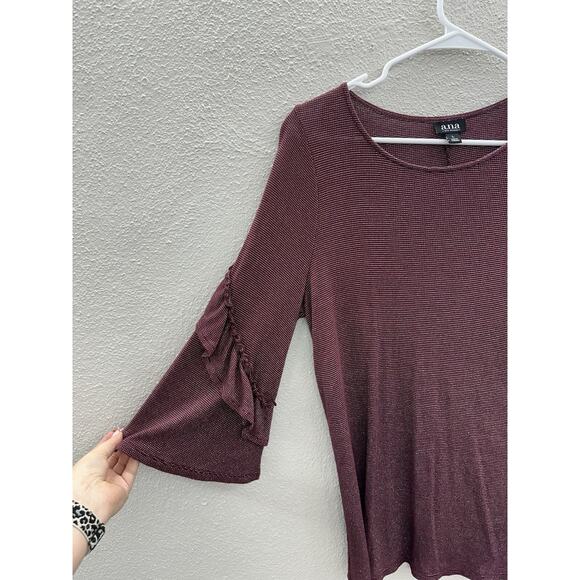 a.n.a A New Approch Womens Blouse Size Large Maroon Ruffled Sleeve Metalic Lines - Picture 2 of 9
